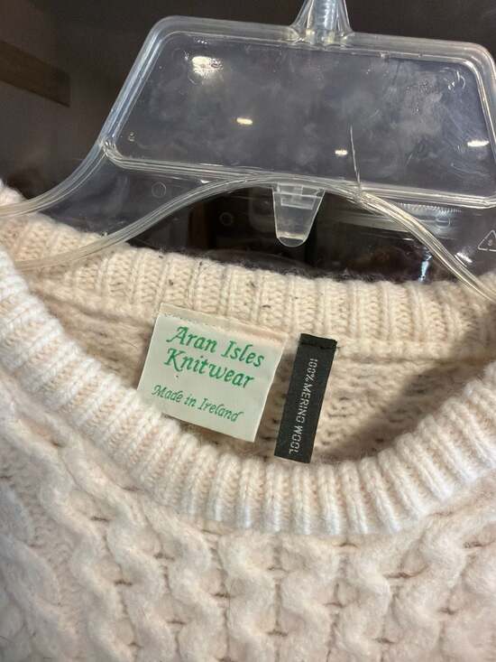 Aran Isles Knitwear 100% Merino Wool Irish Cable Knit Fisherman Sweater Large - Picture 2 of 6